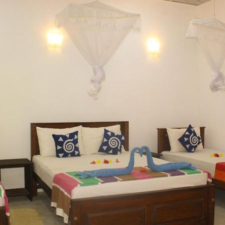 Lathika Homes シギリヤ エクステリア 写真