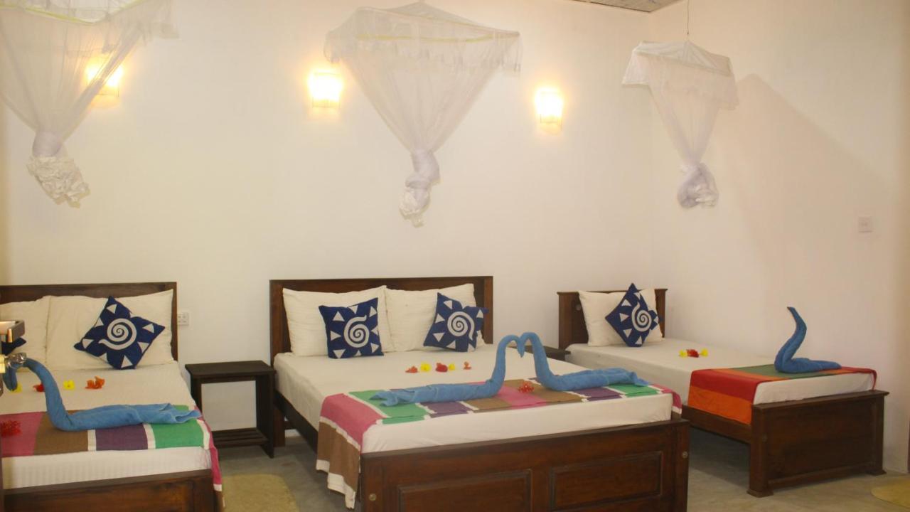 Lathika Homes シギリヤ エクステリア 写真